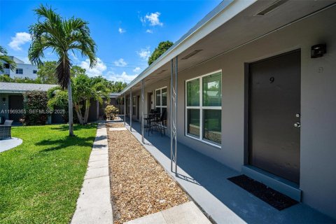 Propiedad comercial en venta en Wilton Manors, Florida, 701.51 m2 № 2032007 - foto 4