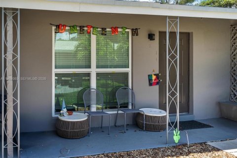 Propiedad comercial en venta en Wilton Manors, Florida, 701.51 m2 № 2032007 - foto 7