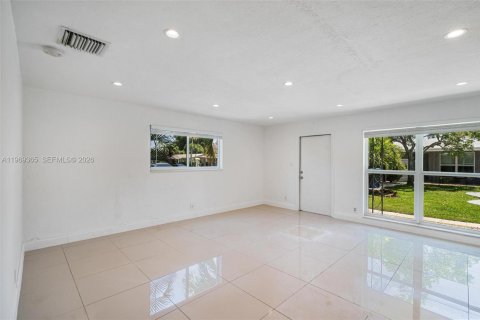 Propiedad comercial en venta en Wilton Manors, Florida, 701.51 m2 № 2032007 - foto 27