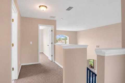 House in Davenport, Florida 5 bedrooms, 195.65 sq.m. № 2207241 - photo 28