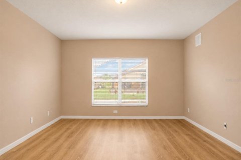 House in Davenport, Florida 5 bedrooms, 195.65 sq.m. № 2207241 - photo 22