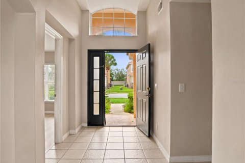 House in Davenport, Florida 5 bedrooms, 195.65 sq.m. № 2207241 - photo 7