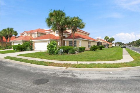 House in Davenport, Florida 5 bedrooms, 195.65 sq.m. № 2207241 - photo 5
