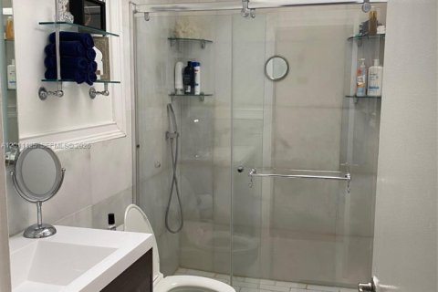 Townhouse in Fort Lauderdale, Florida 2 bedrooms, 100.33 sq.m. № 2075256 - photo 10