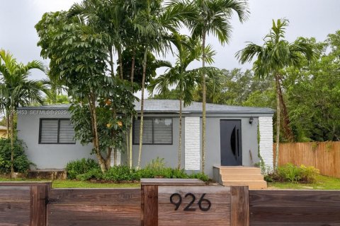 Casa en alquiler en Miami, Florida, 1 dormitorio, 46.45 m2 № 1987790 - foto 1
