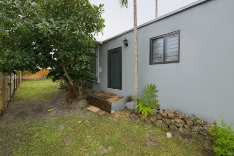 Casa en alquiler en Miami, Florida, 1 dormitorio, 46.45 m2 № 1987790 - foto 5
