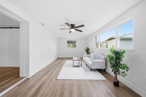Villa ou maison à vendre à Lakeland, Floride: 4 chambres, 171.68 m2 № 2408212 - photo 8