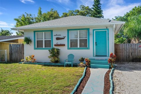 Casa en venta en Gulfport, Florida, 2 dormitorios, 68.56 m2 № 1777224 - foto 1