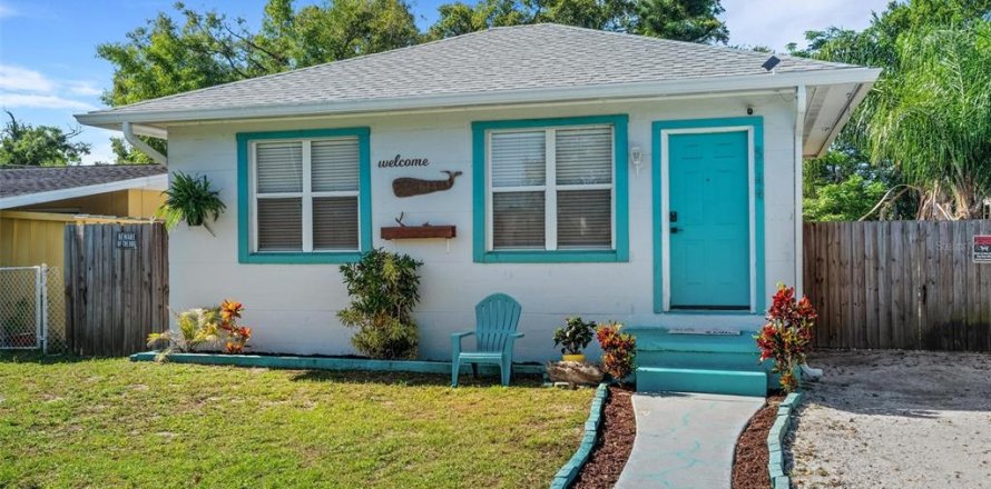 Casa en Gulfport, Florida 2 dormitorios, 68.56 m2 № 1777224