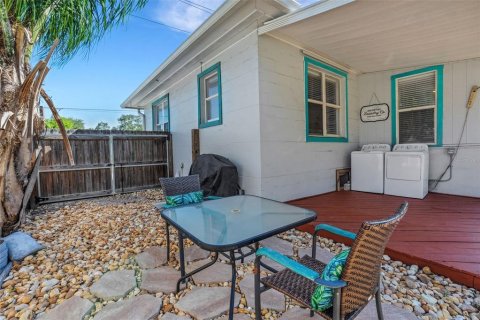 Casa en venta en Gulfport, Florida, 2 dormitorios, 68.56 m2 № 1777224 - foto 25