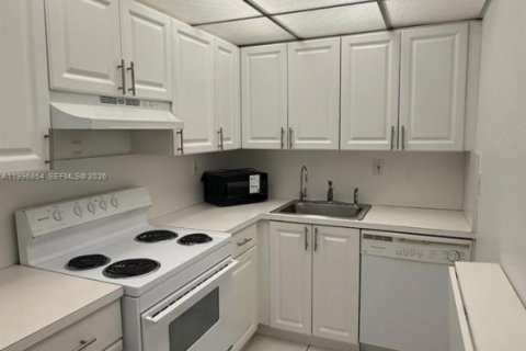 Apartamento en alquiler en Hialeah, Florida, 1 dormitorio, 61.32 m2 № 2058511 - foto 4