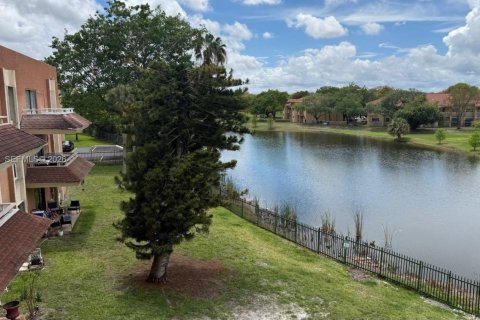 Apartamento en Hialeah, Florida 1 dormitorio, 61.32 m2 № 2058511