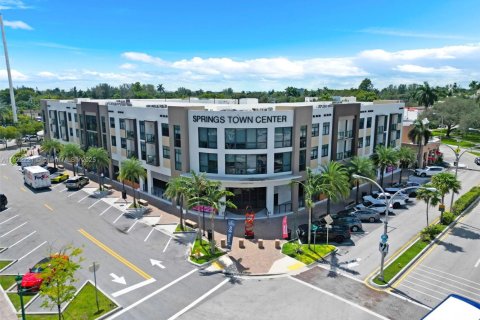 Apartamento en Miami Springs, Florida 2 dormitorios, 86.49 m2 № 2060010