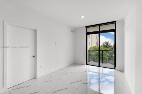 Apartamento en alquiler en Miami Springs, Florida, 2 dormitorios, 86.49 m2 № 2060010 - foto 6