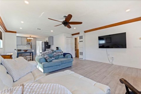 Villa ou maison à vendre à Gulfport, Floride: 3 chambres, 111.3 m2 № 2143295 - photo 8