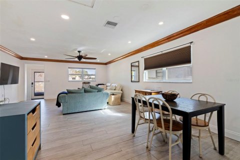 Villa ou maison à vendre à Gulfport, Floride: 3 chambres, 111.3 m2 № 2143295 - photo 13
