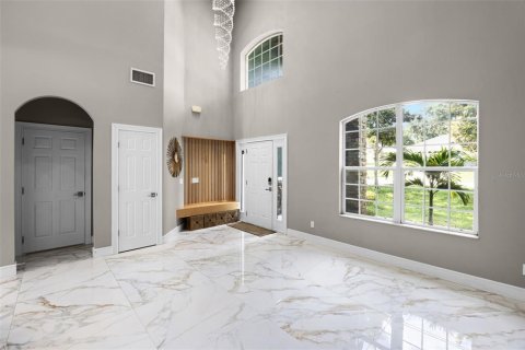 House in Clermont, Florida 5 bedrooms, 333.8 sq.m. № 1691076 - photo 5