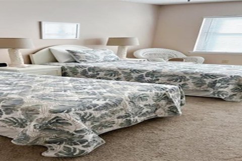 Condo in Sarasota, Florida, 2 bedrooms № 842627 - photo 14