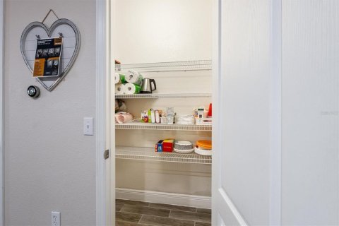 Condo in Gainesville, Florida, 2 bedrooms  № 1843273 - photo 6