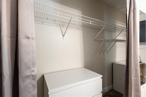 Condo in Gainesville, Florida, 2 bedrooms  № 1843273 - photo 9