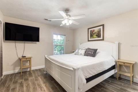Condo in Gainesville, Florida, 2 bedrooms  № 1843273 - photo 7
