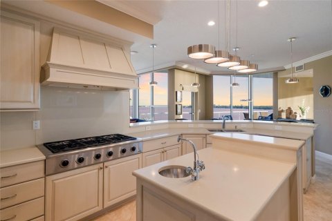 Copropriété à vendre à Sarasota, Floride: 3 chambres, 351.64 m2 № 2151903 - photo 14