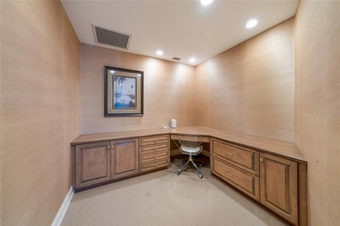 Copropriété à vendre à Sarasota, Floride: 3 chambres, 351.64 m2 № 2151903 - photo 23