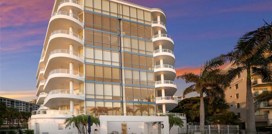 Condo à Sarasota, Floride, 3 chambres  № 2151903