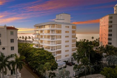 Copropriété à vendre à Sarasota, Floride: 3 chambres, 351.64 m2 № 2151903 - photo 2