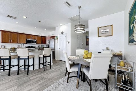Adosado en venta en Valrico, Florida, 3 dormitorios, 156.91 m2 № 1894357 - foto 7