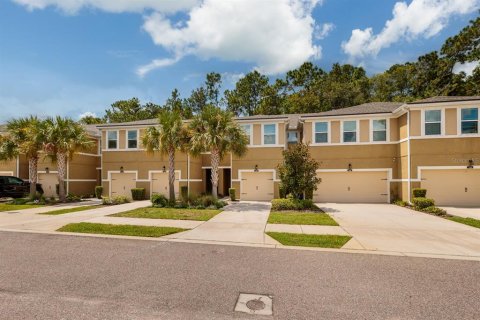 Adosado en venta en Lutz, Florida, 3 dormitorios, 159.42 m2 № 1759685 - foto 3