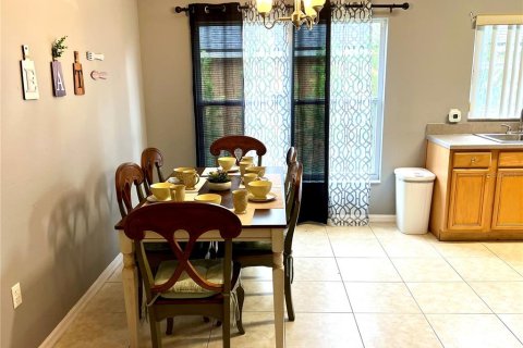 House in Kissimmee, Florida 6 bedrooms, 201.51 sq.m. № 1350840 - photo 15