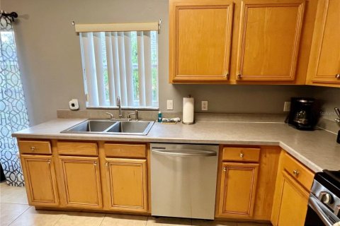 House in Kissimmee, Florida 6 bedrooms, 201.51 sq.m. № 1350840 - photo 9