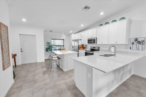 Copropriété à louer à Bradenton, Floride: 2 chambres, 135.82 m2 № 2125829 - photo 6