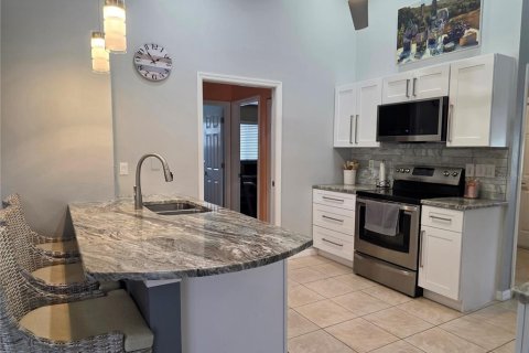 House in Rotonda, Florida 3 bedrooms, 156.08 sq.m. № 2151995 - photo 24