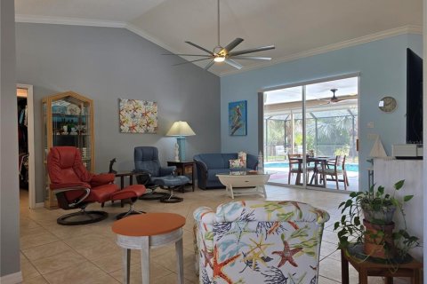 House in Rotonda, Florida 3 bedrooms, 156.08 sq.m. № 2151995 - photo 5
