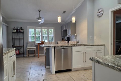 House in Rotonda, Florida 3 bedrooms, 156.08 sq.m. № 2151995 - photo 21