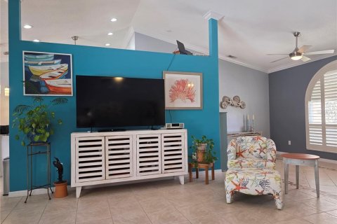 House in Rotonda, Florida 3 bedrooms, 156.08 sq.m. № 2151995 - photo 17