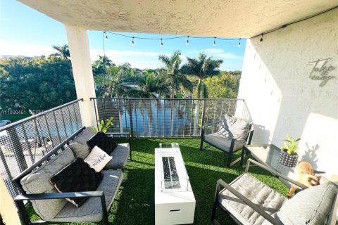 Condo in Tamarac, Florida, 2 bedrooms № 2081601