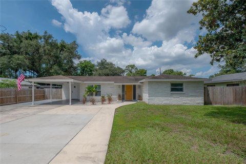 Villa ou maison à vendre à Tampa, Floride: 4 chambres, 159.88 m2 № 1919922 - photo 1