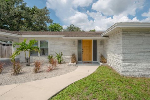 Villa ou maison à vendre à Tampa, Floride: 4 chambres, 159.88 m2 № 1919922 - photo 2