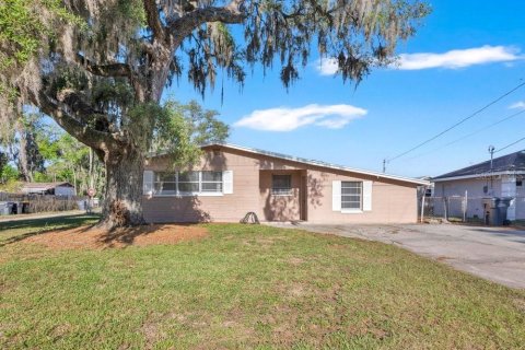 Casa en Winter Haven, Florida 3 dormitorios, 109.07 m2 № 2108212