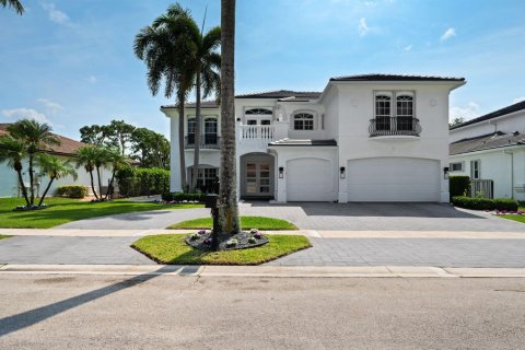 House in Delray Beach, Florida 5 bedrooms, 409.42 sq.m. № 2261796