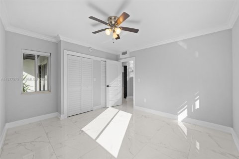 Снять в аренду виллу или дом в Майами-Бич, Флорида 4 спальни, 225.75м2, № 2046225 - фото 24