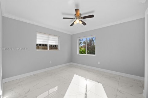 Снять в аренду виллу или дом в Майами-Бич, Флорида 4 спальни, 225.75м2, № 2046225 - фото 23