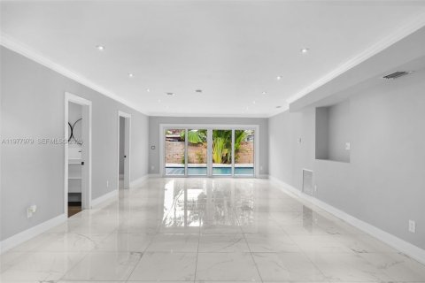 Снять в аренду виллу или дом в Майами-Бич, Флорида 4 спальни, 225.75м2, № 2046225 - фото 26