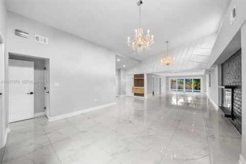 Снять в аренду виллу или дом в Майами-Бич, Флорида 4 спальни, 225.75м2, № 2046225 - фото 6