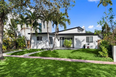 Снять в аренду виллу или дом в Майами-Бич, Флорида 4 спальни, 225.75м2, № 2046225 - фото 3