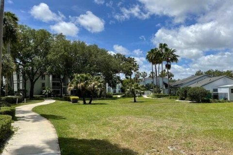 Condo in Port St. Lucie, Florida, 2 bedrooms  № 2399992 - photo 8