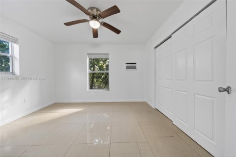 Immobilier commercial à vendre à Miami, Floride: 145.48 m2 № 2001275 - photo 11